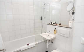 Salle de bain en Sorellhotel Rex Zurich