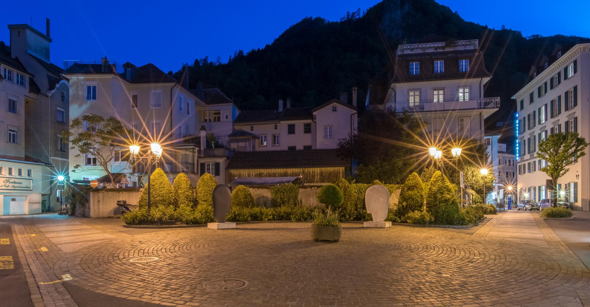 Dorfplatz in der Nacht von Bad Ragaz