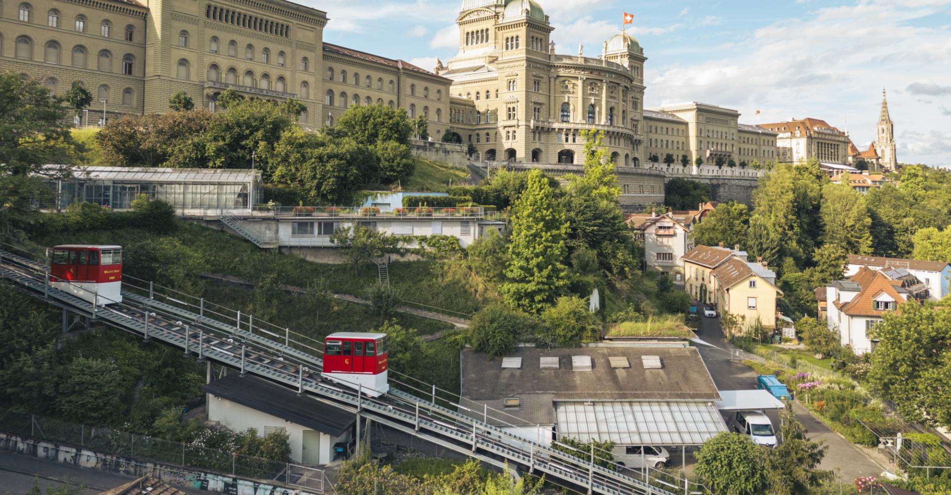 Sicht auf Bundeshaus mit dem Marizili Bähnli