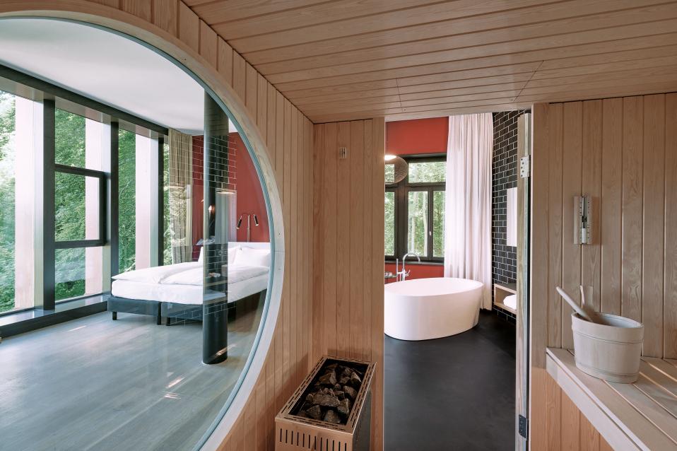 Sorell Hotel Rigiblick Spa Suite Sauna und Badewanne