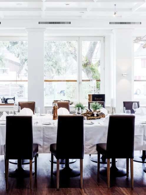 Aufnahme des Seminarraum mit Bestuhlung im Hotel Sonnental